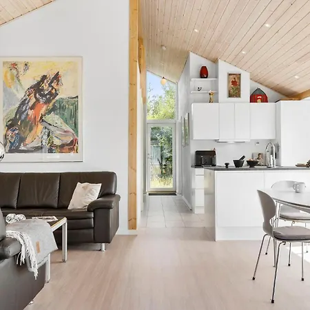 Semesterbostad 2 Bedroom Stunning In *